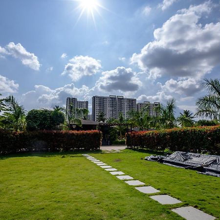 Veerdency Luxury Resort Devanahalli Extérieur photo