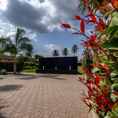 Veerdency Luxury Resort Devanahalli Extérieur photo
