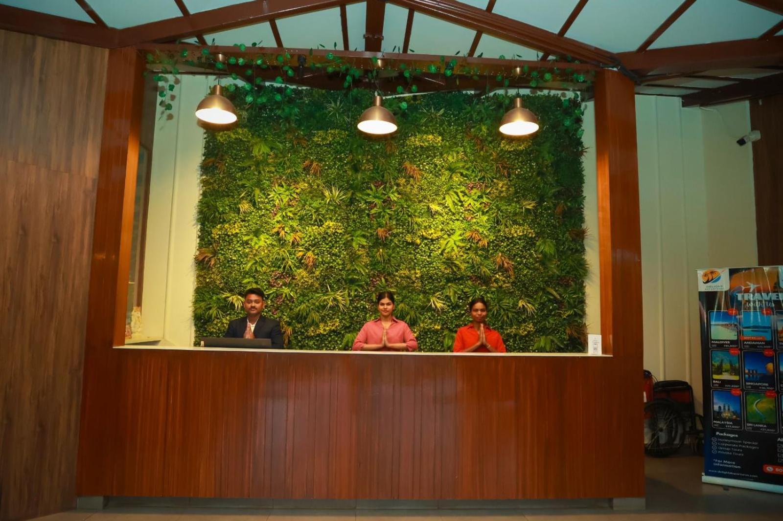 Veerdency Luxury Resort Devanahalli Extérieur photo