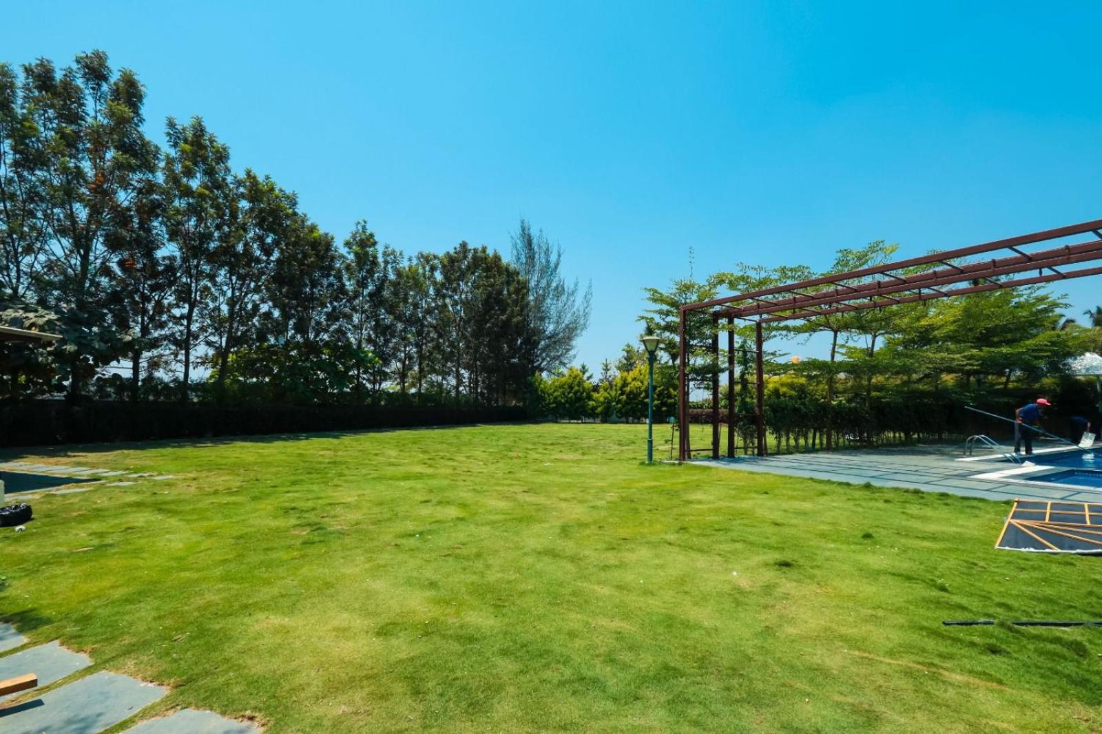Veerdency Luxury Resort Devanahalli Extérieur photo