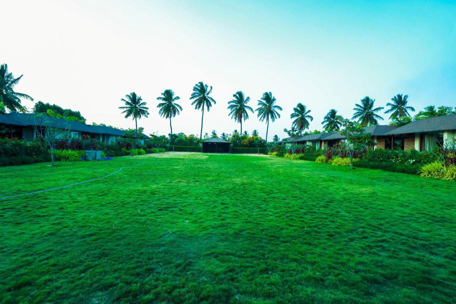 Veerdency Luxury Resort Devanahalli Extérieur photo