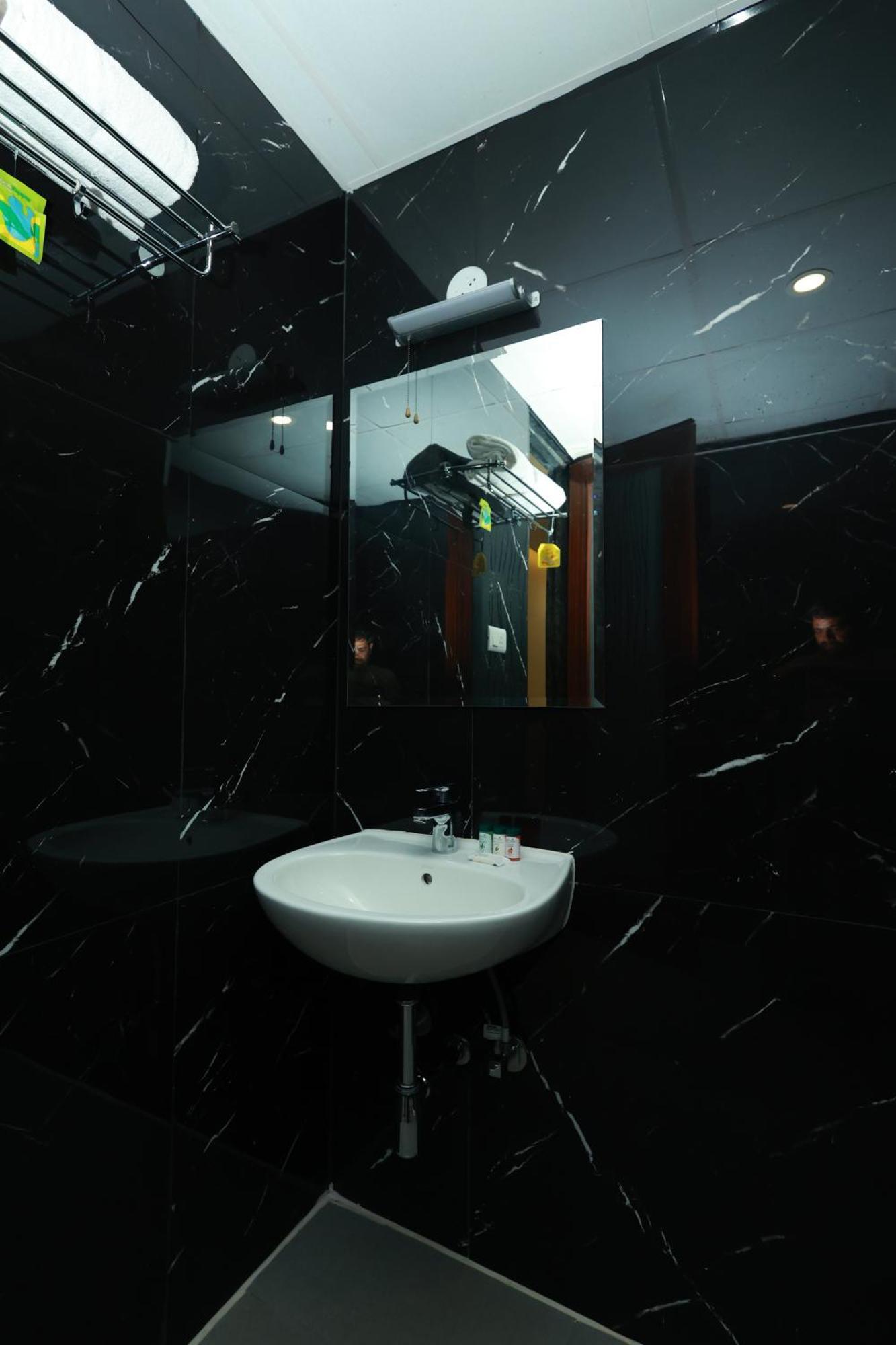 Veerdency Luxury Resort Devanahalli Extérieur photo