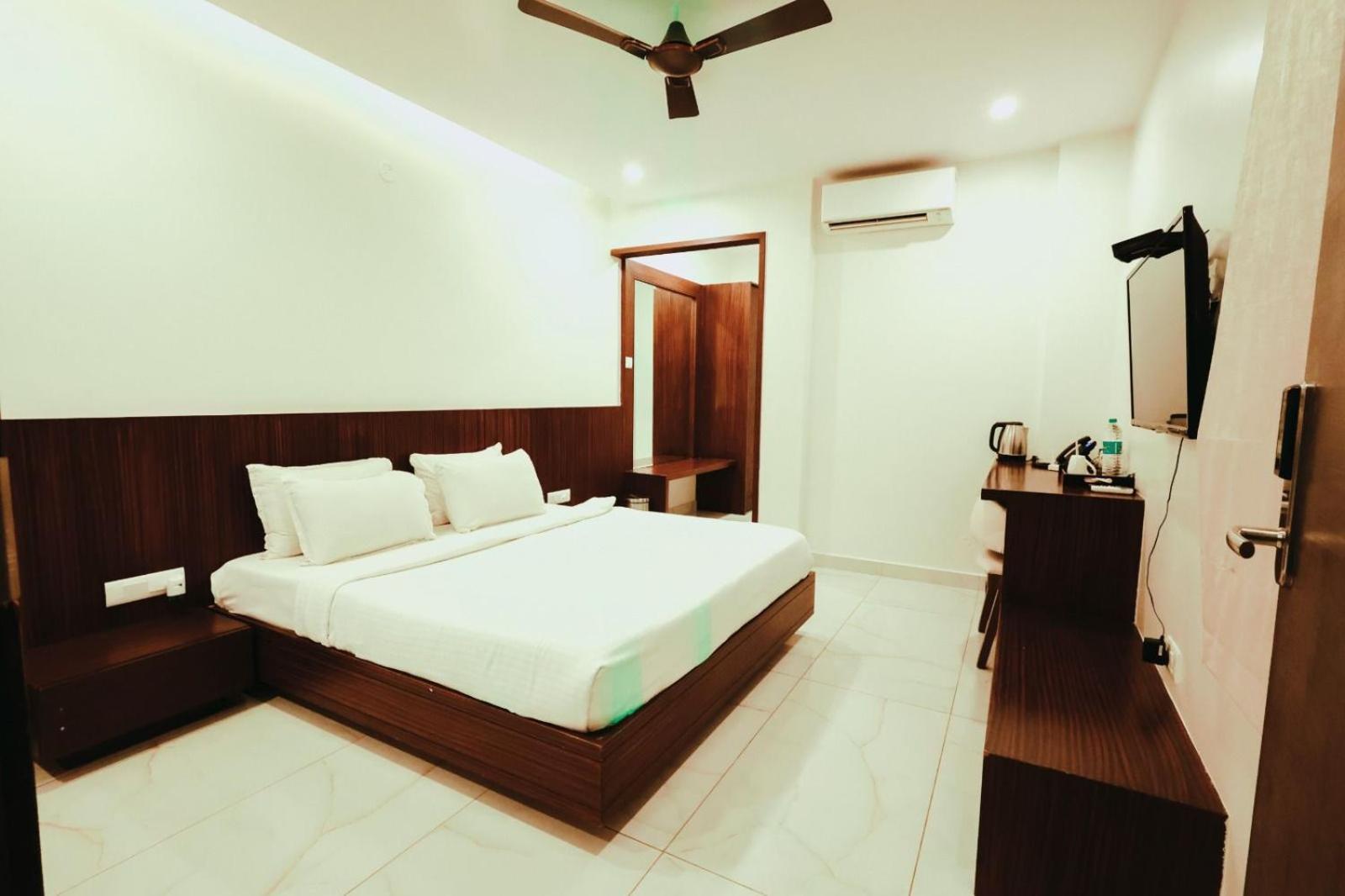 Veerdency Luxury Resort Devanahalli Extérieur photo