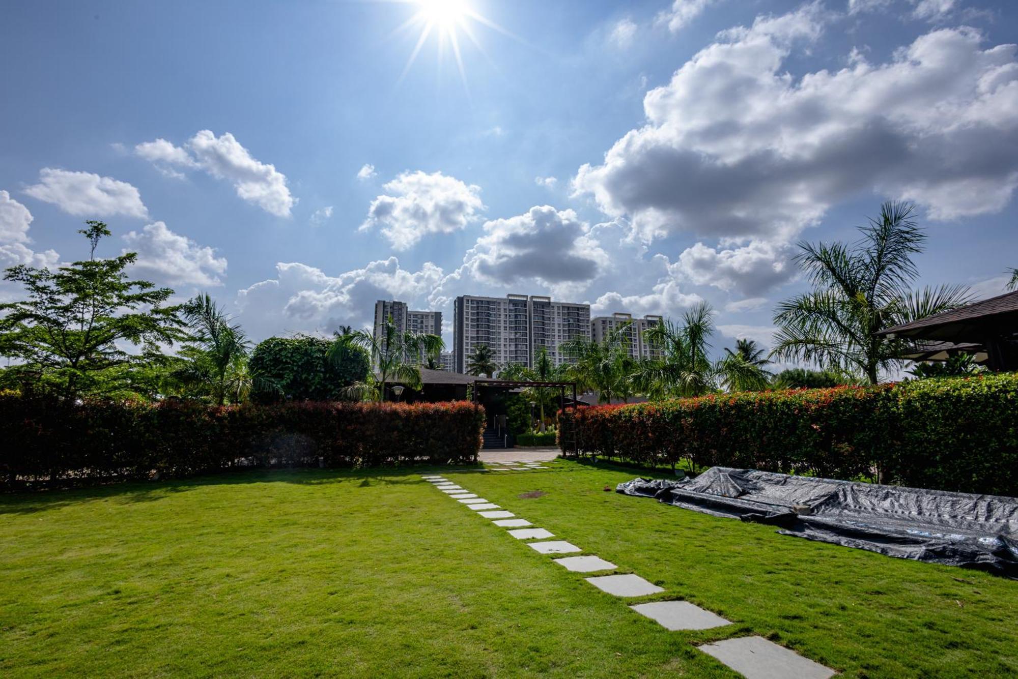 Veerdency Luxury Resort Devanahalli Extérieur photo