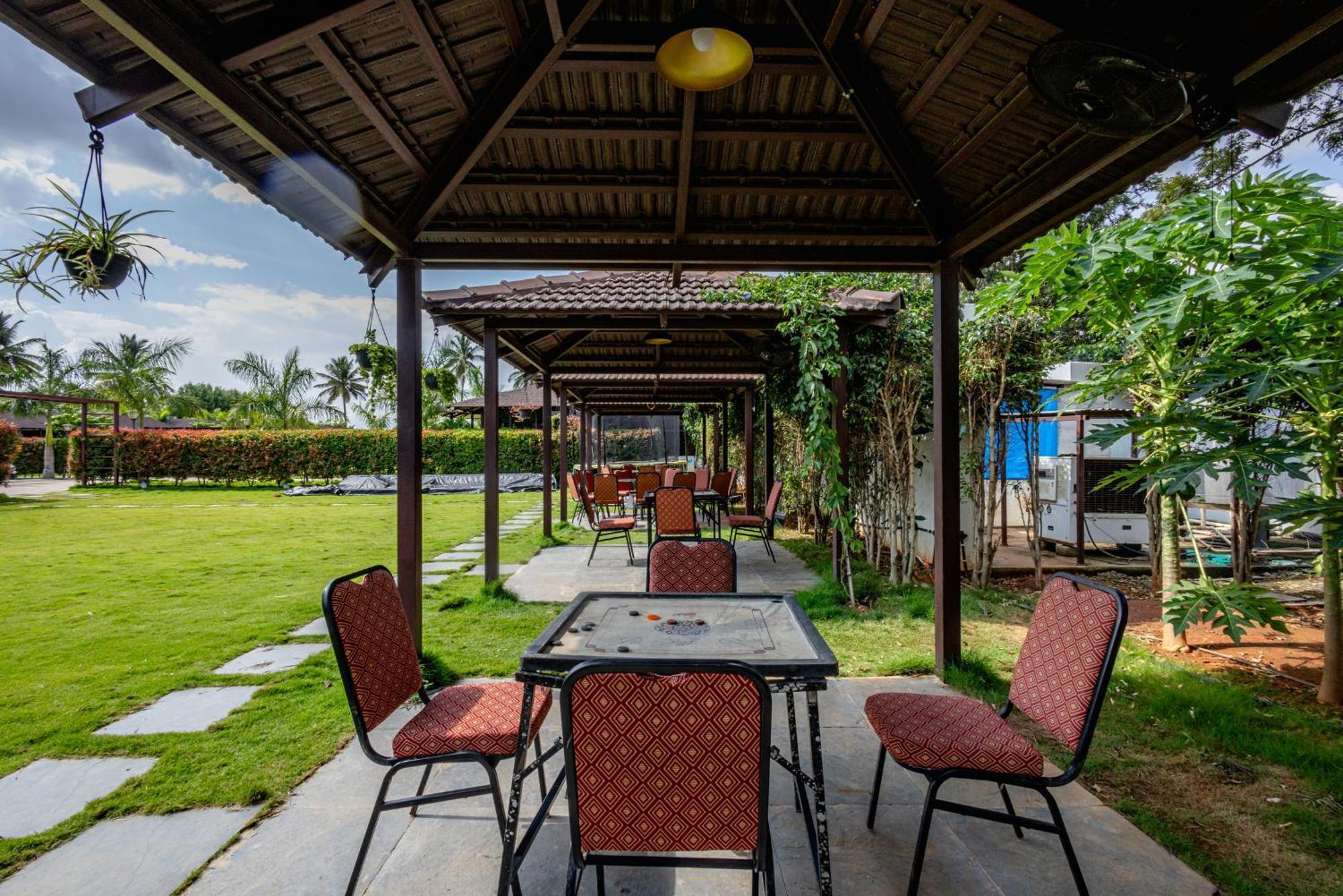 Veerdency Luxury Resort Devanahalli Extérieur photo